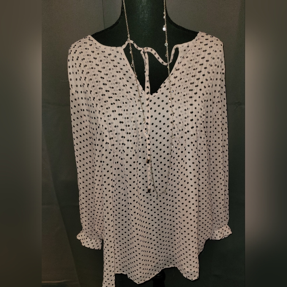 Women's Plus Size Tommy Hilfiger Blouse.  Size 1X